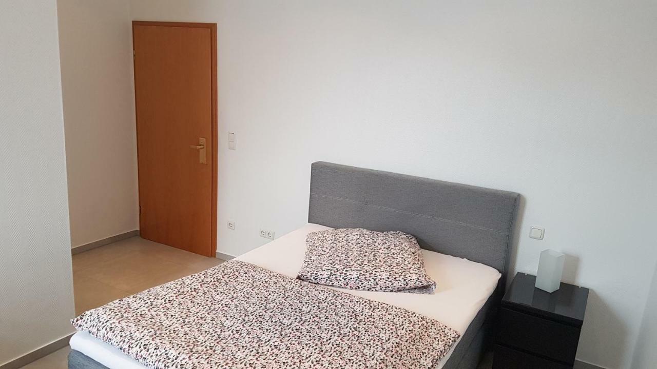 Zimmervermietung Muelheim Mülheim an der Ruhr Exterior foto